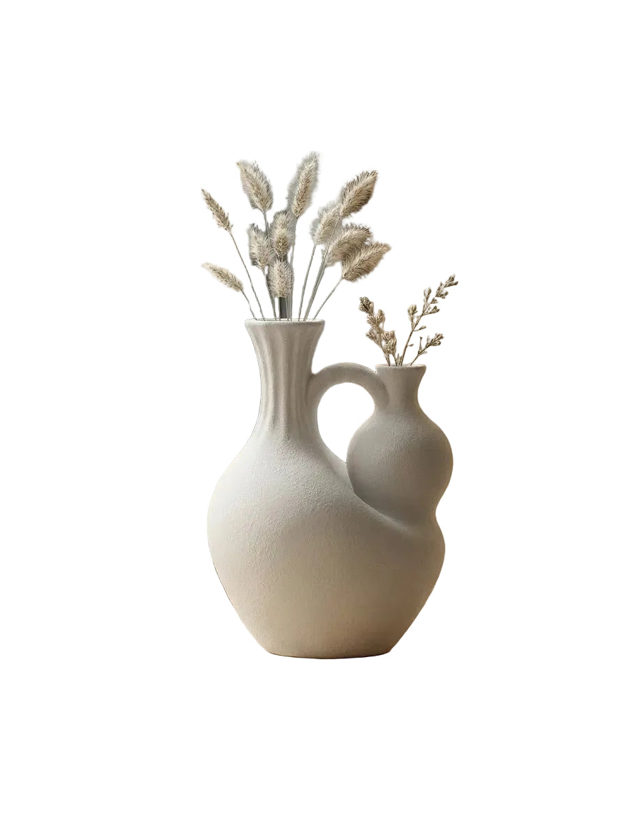 Where to Place a Sculptural Vase: Three Everyday Setups