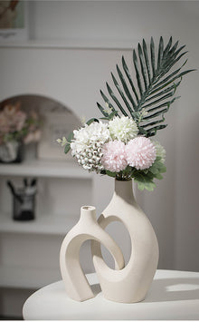 Modern White Ceramic Nesting Vase Set