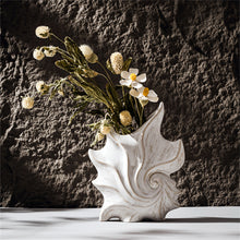 Cadrune Sculptural Swirl Vase