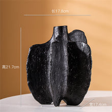 Cadrune Sculptural Shell Vase